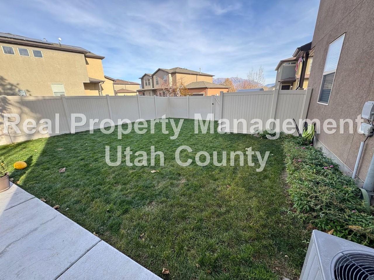 1849 N Bountiful Way - Photo 3 of 30