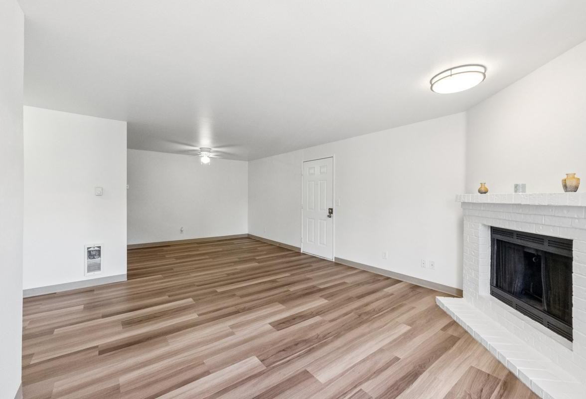 1011 128th Street Southwest - Photo 3 of 17