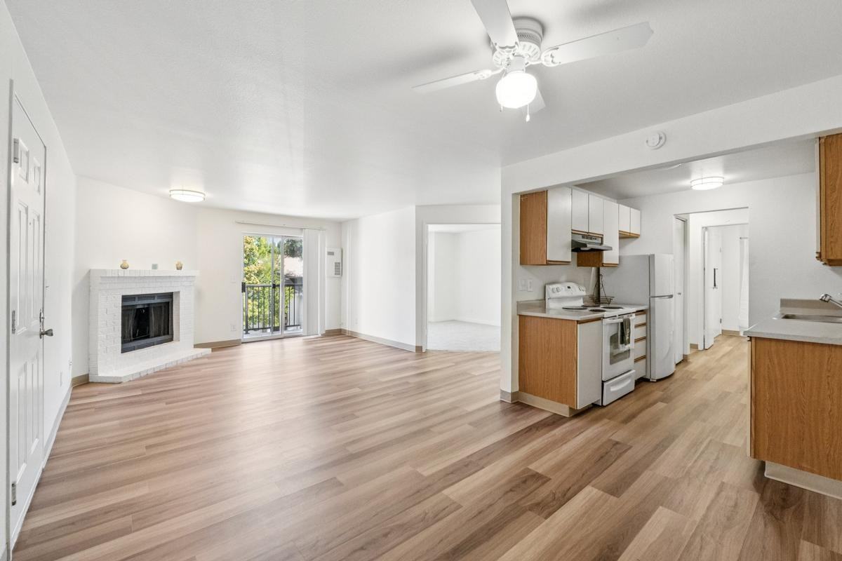 1011 128th Street Southwest - Photo 4 of 17