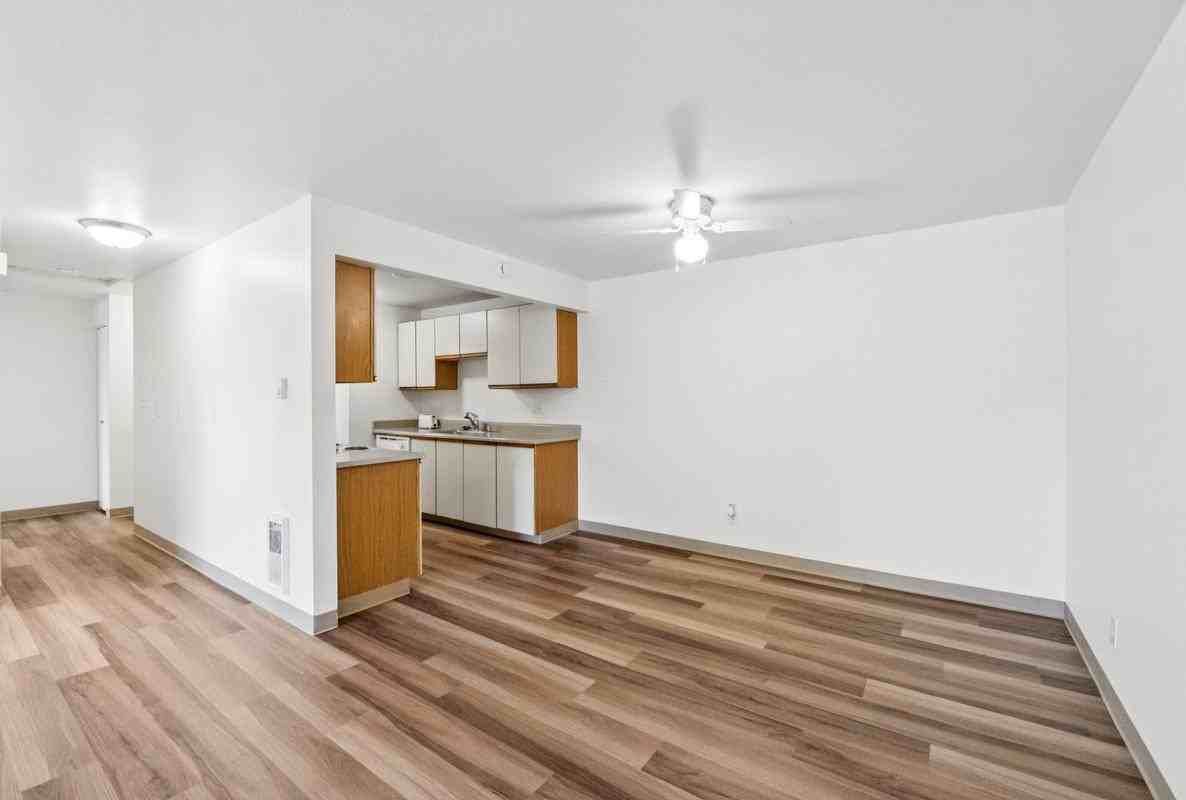 1011 128th Street Southwest - Photo 5 of 17