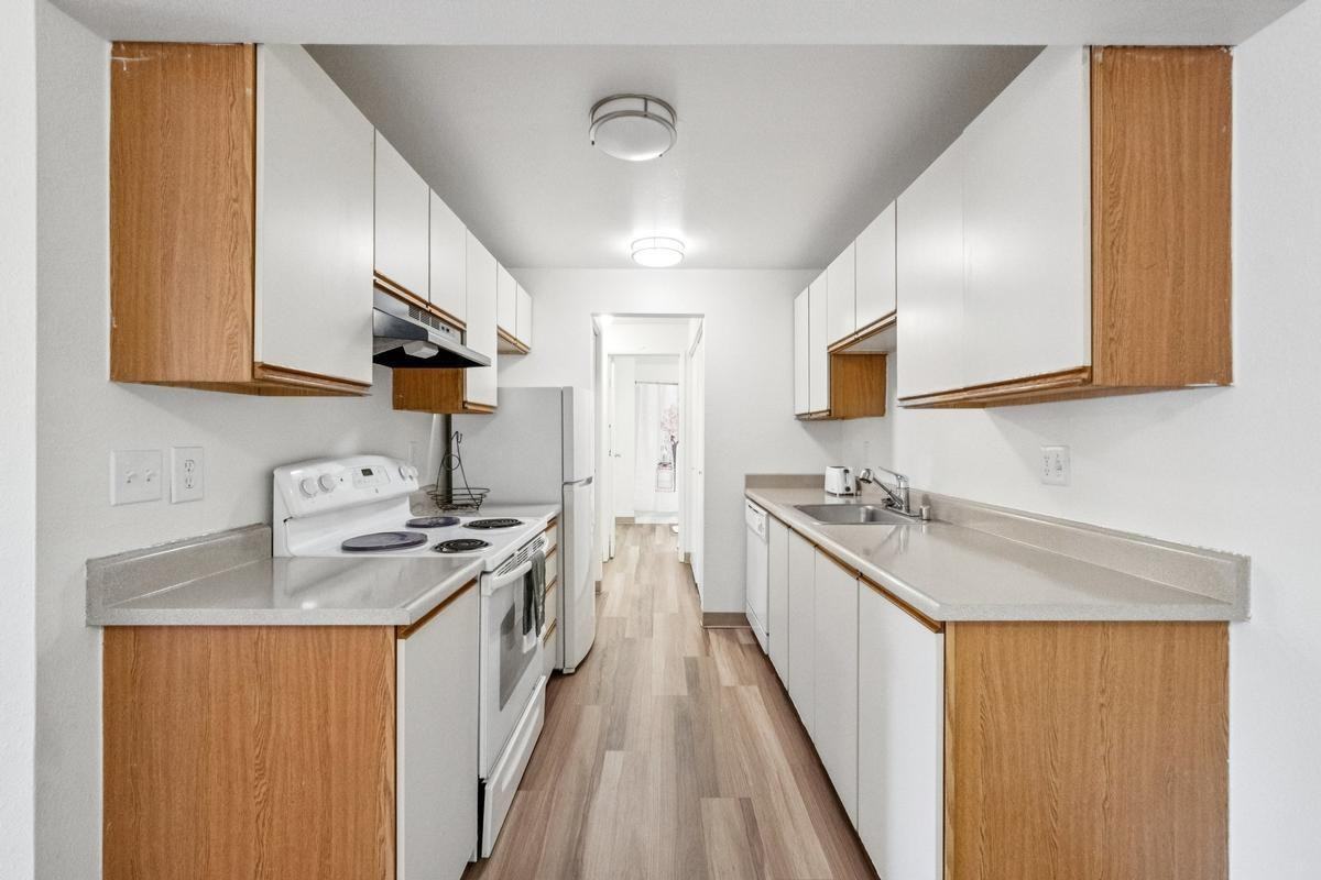 1011 128th Street Southwest - Photo 7 of 17