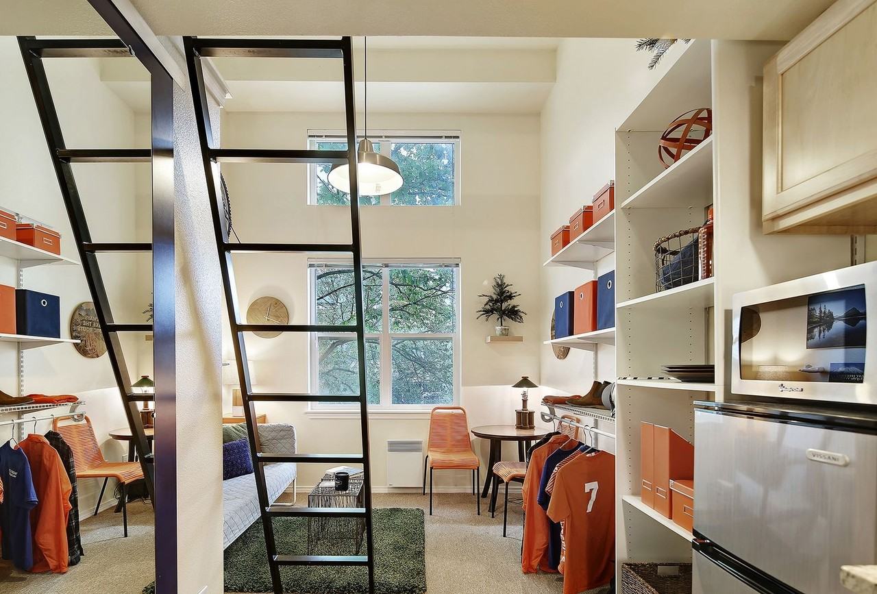 Fiora Efficiency Studios and Lofts - Photo 7 of 19