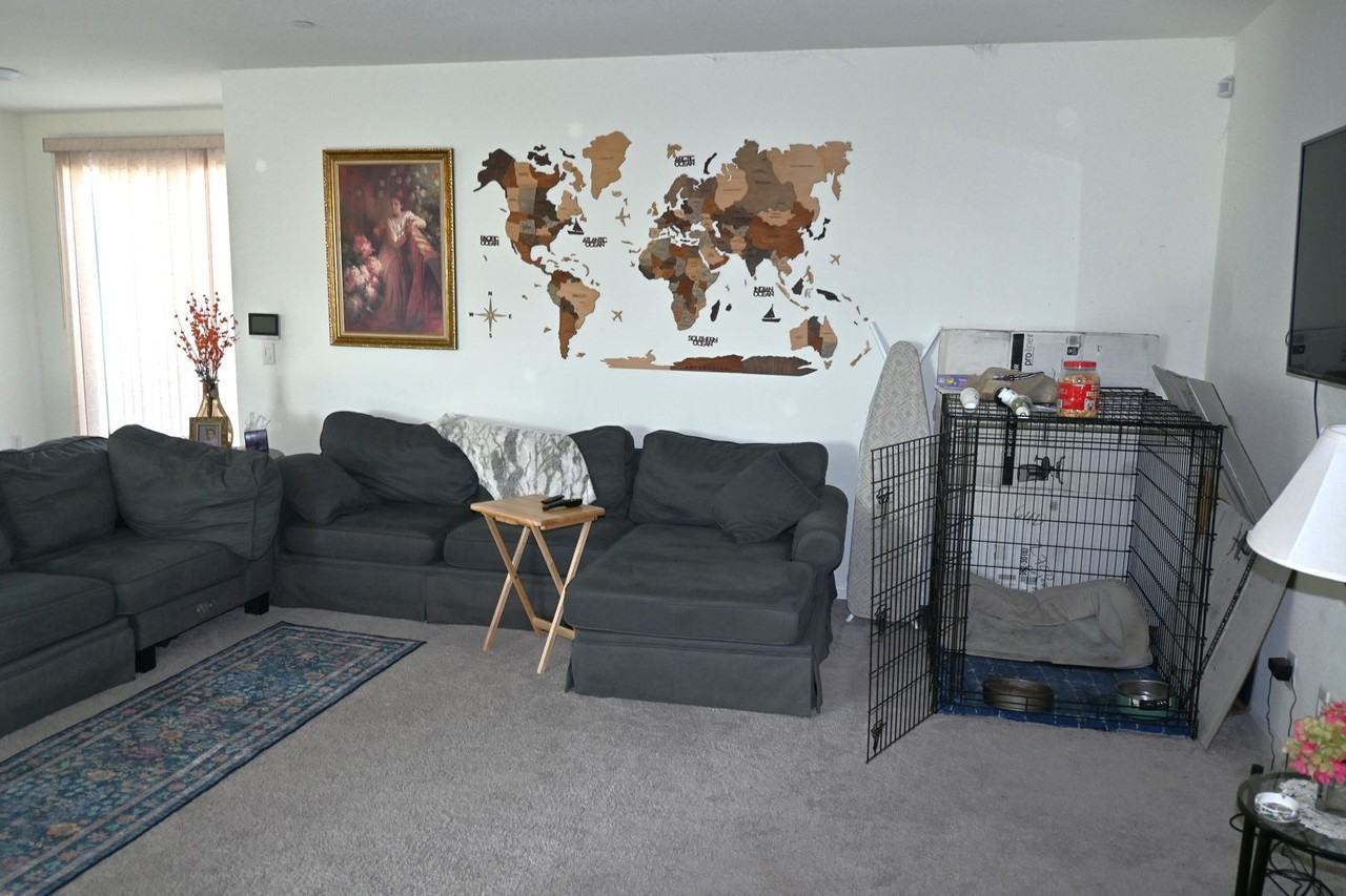 8249 Peterborough Way - Photo 2 of 16