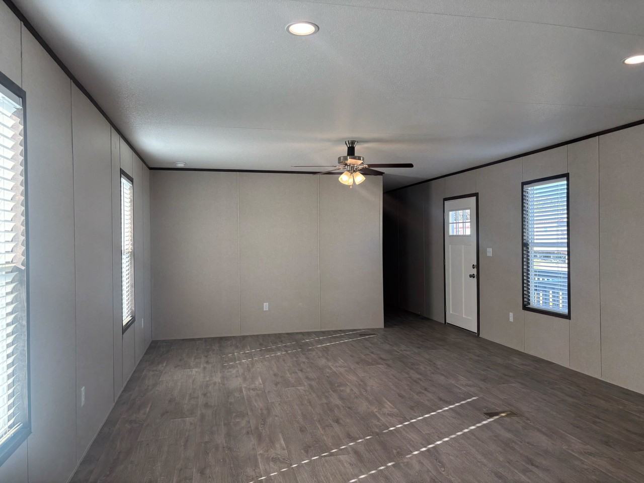 204 Linda - Photo 4 of 25