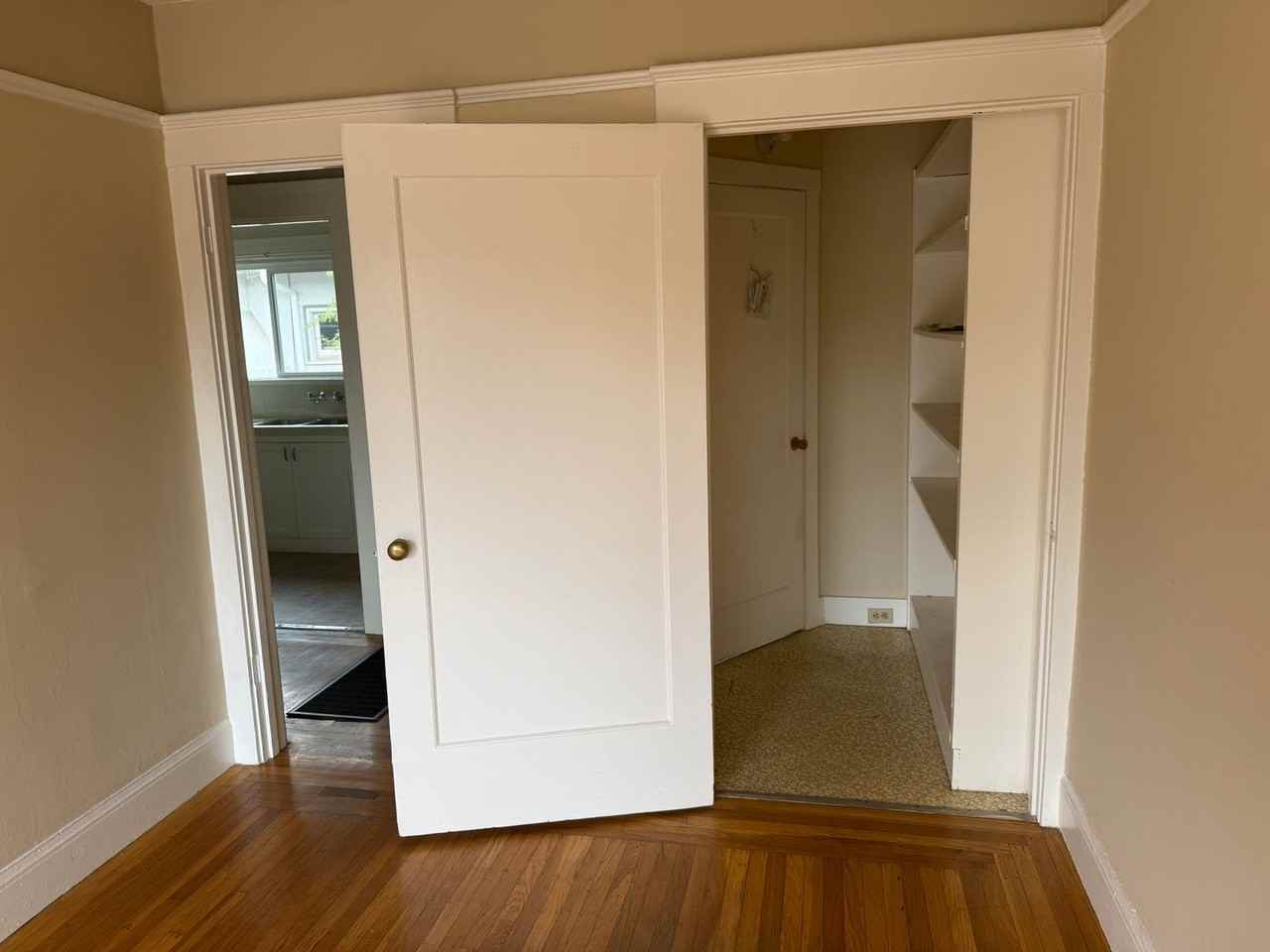 4426 Shafter Avenue - Photo 7 of 17