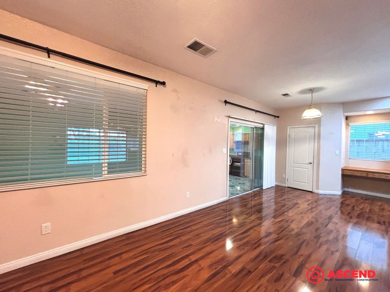 11914 Sturgeon Creek Drive - Photo 7 of 46