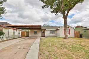 featured image of 718 Champs St