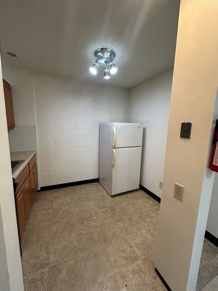 101 Grandview Rd - Photo 3 of 8