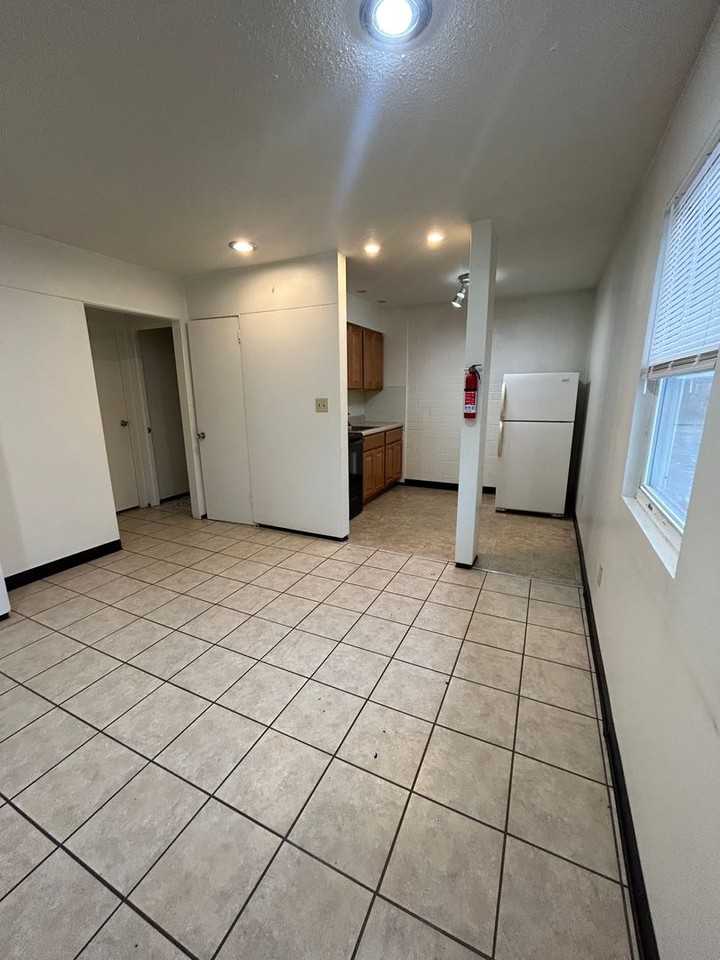 101 Grandview Rd - Photo 4 of 8