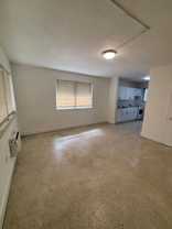 Studio in Central Location + Parking - Photo 1 of 1