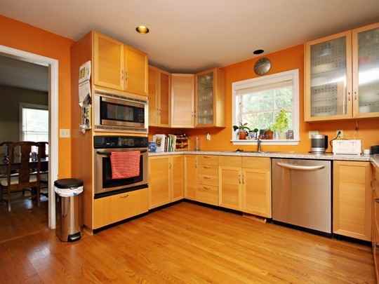 755 King St #A - Photo 5 of 14