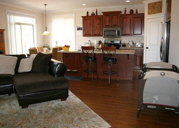 6006 Ne 59th Ave - Photo 3 of 38