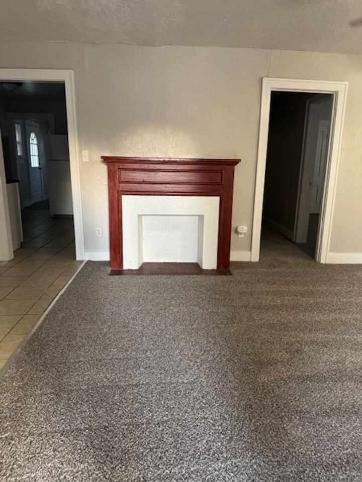 3807 S Polk St - Photo 3 of 27