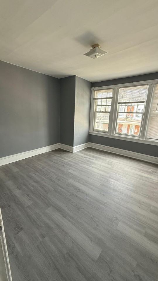 5328 Hadfield St - Photo 4 of 9