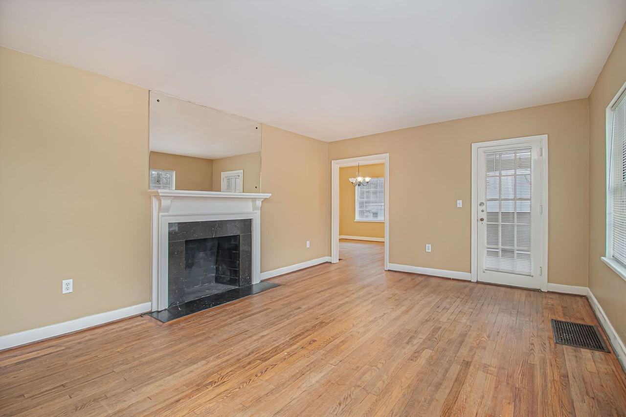 1946 N Decatur Rd Ne - Photo 3 of 21