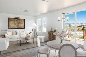 featured image of 31 Blackbird Cir