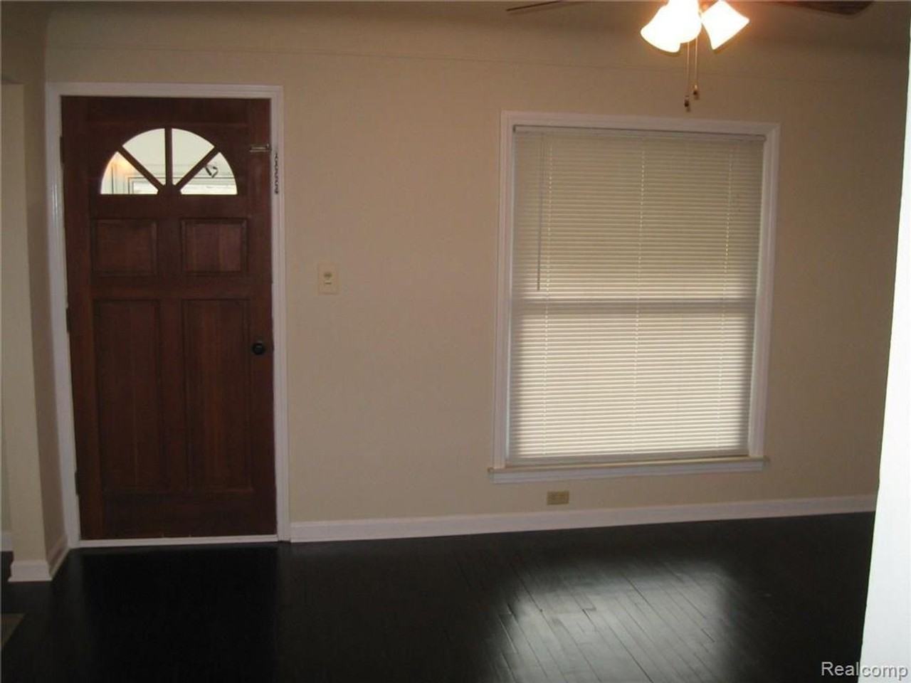 141 Devillen Ave - Photo 2 of 23