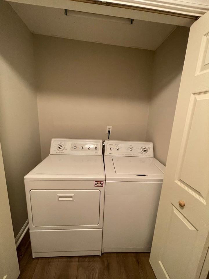 716 Broad St - Photo 7 of 8