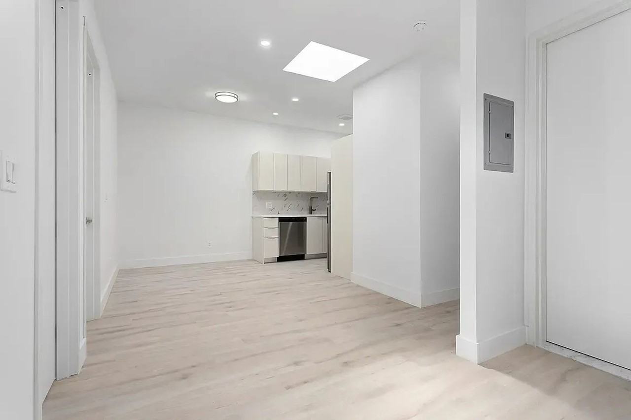 210 East 111 ST QOZ LLC - Photo 4 of 12