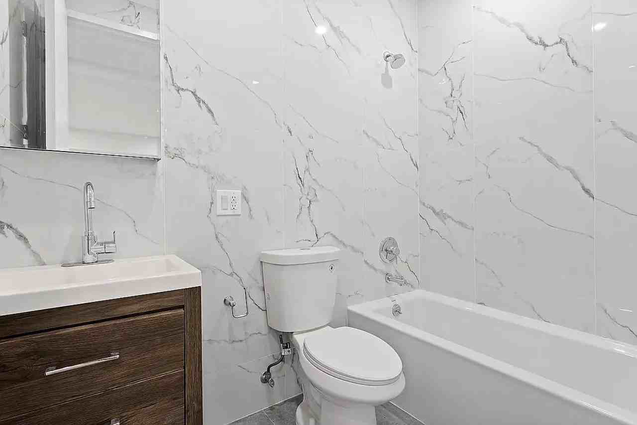 210 East 111 ST QOZ LLC - Photo 6 of 12