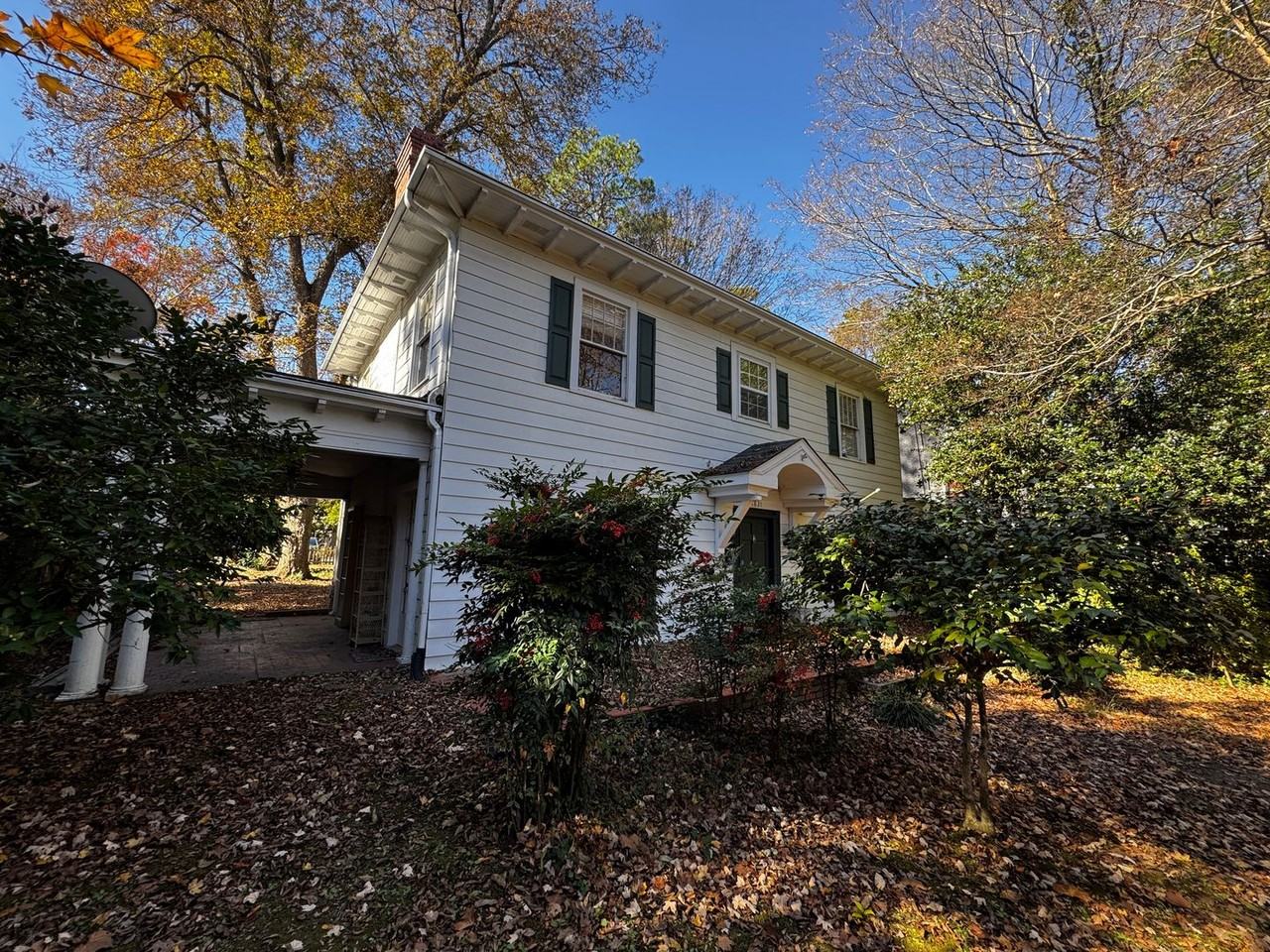 1821 Glenwood Ave - Photo 2 of 17