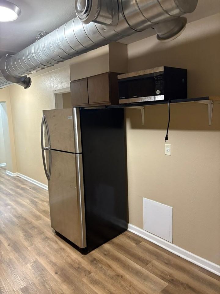 1471 Main St #6 - Photo 5 of 7