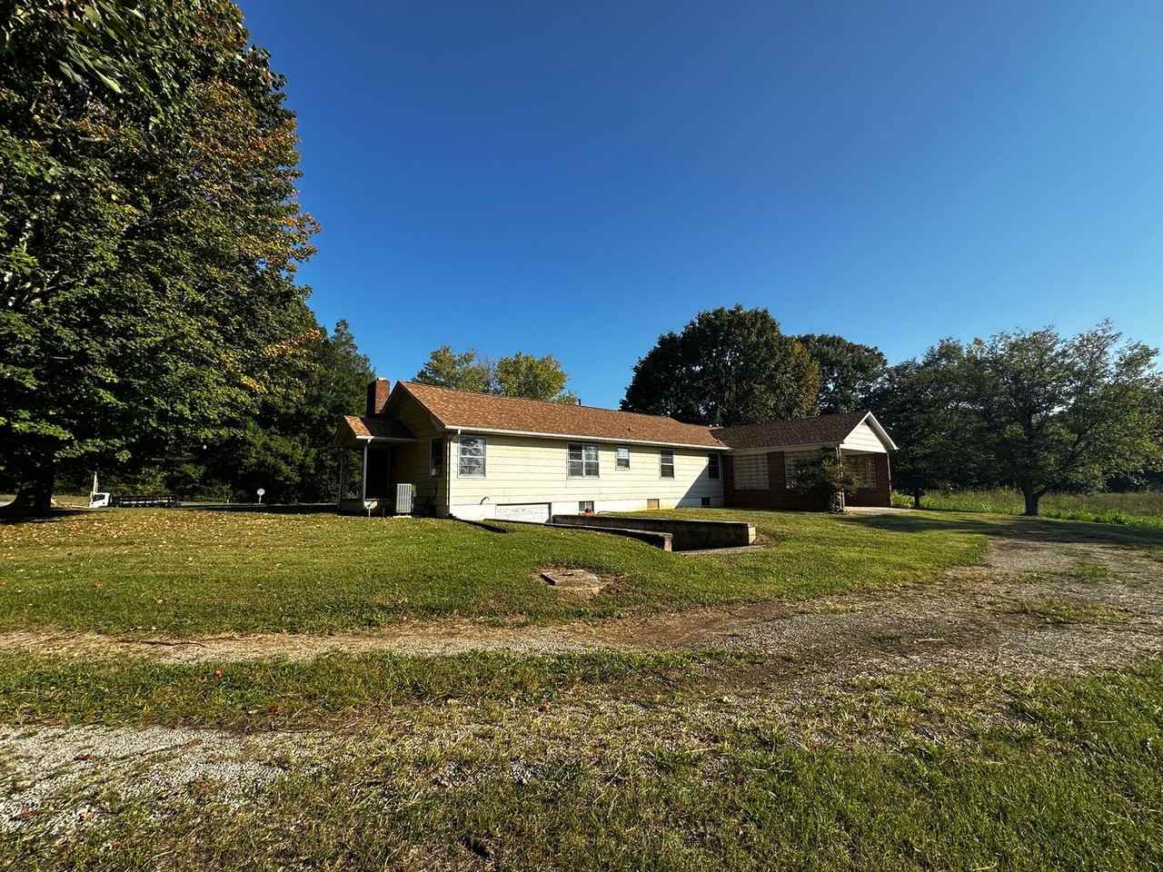 7699 W Andrew Johnson Hwy - Photo 2 of 45