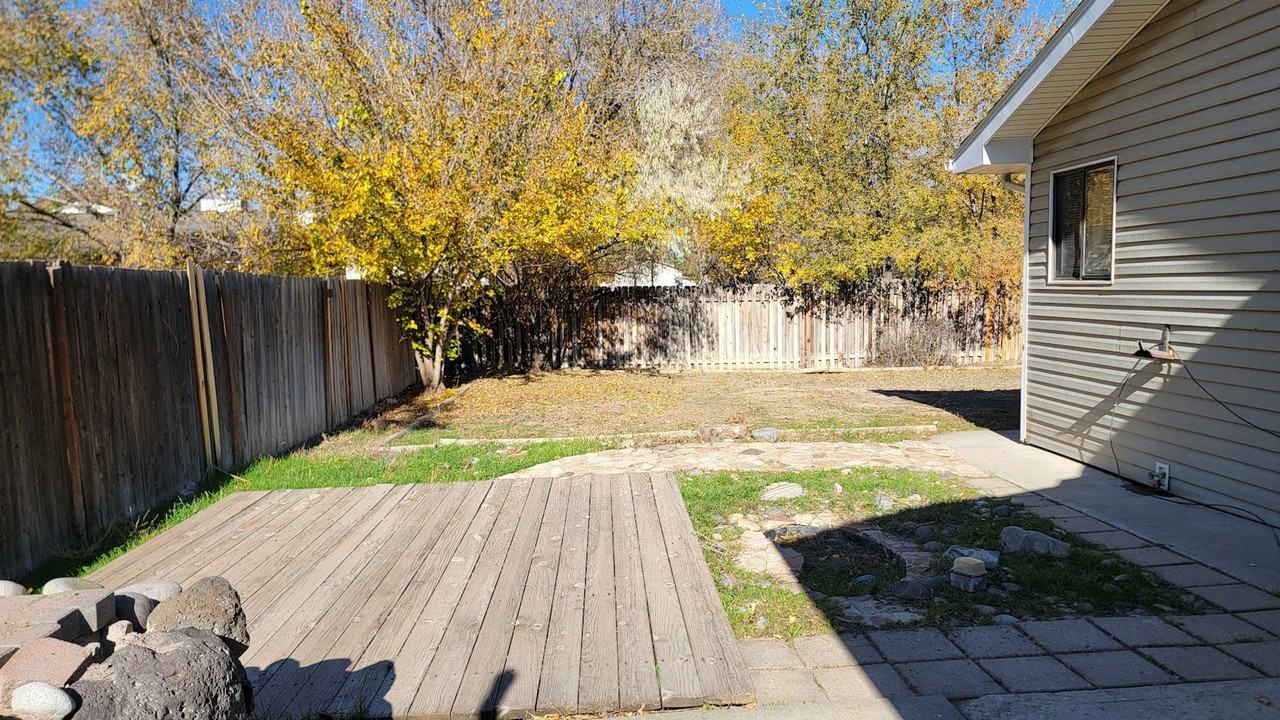 294 Arlington Drive #B - Photo 2 of 11
