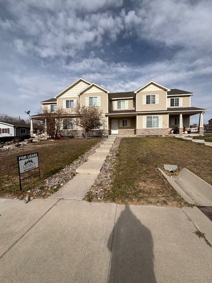 3716 Everton Dr - Photo 2 of 50