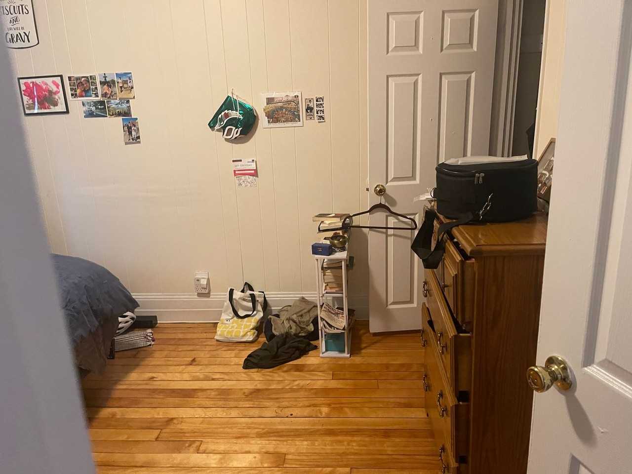 439 Cambridge St - Photo 4 of 8