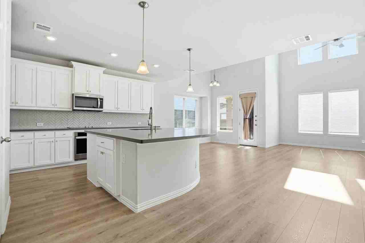 461 Windy Knoll Rd - Photo 3 of 30