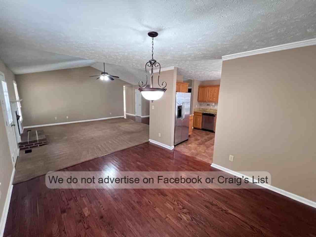 7108 Summerlin Dr - Photo 3 of 12
