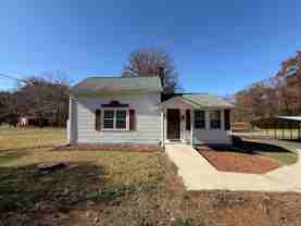 4230 Hampton Rd - Photo 1 of 1