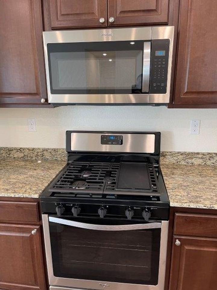 5543 Brittany Court - Photo 5 of 28