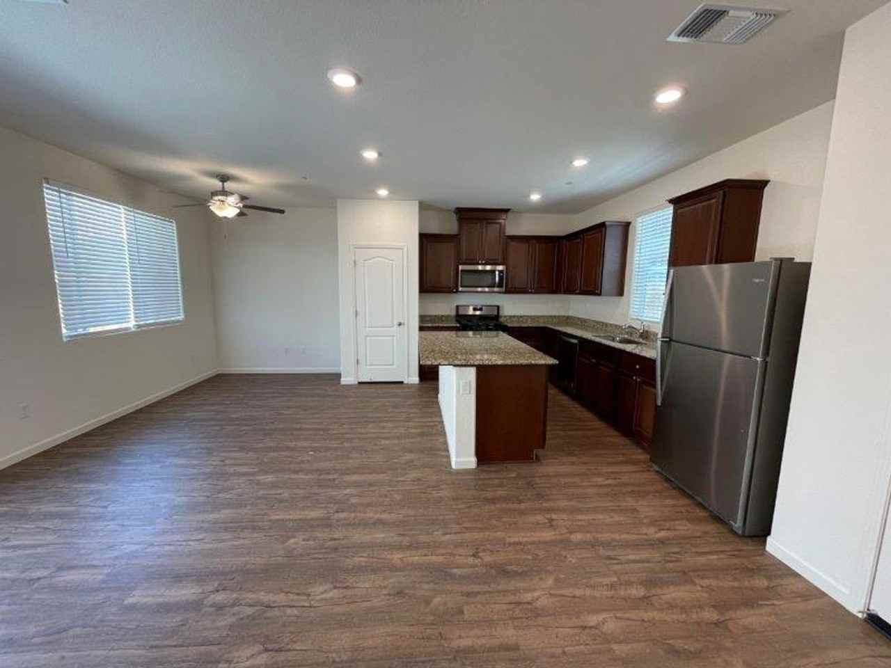 5543 Brittany Court - Photo 6 of 28