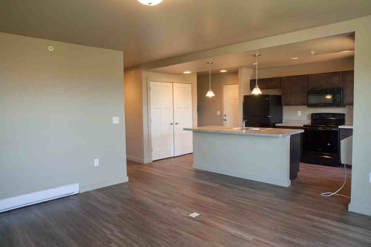 4815 Golden Gate Ave - Photo 2 of 50