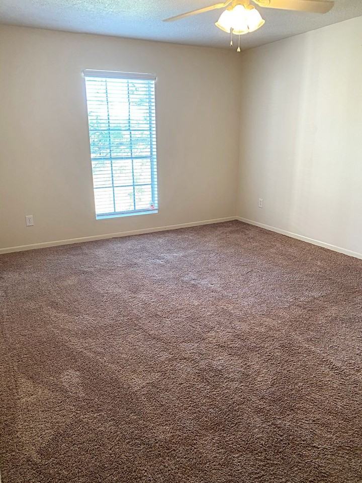 8424 Glen Meadow Lane - Photo 6 of 9