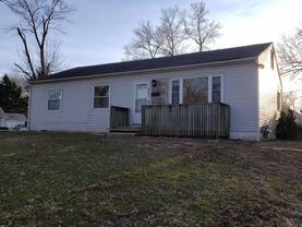 3619 Ne 54th Ter - Photo 1 of 1