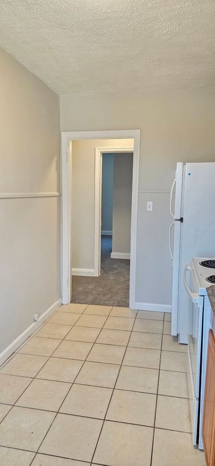 2905 Cornwall Road - Photo 3 of 11