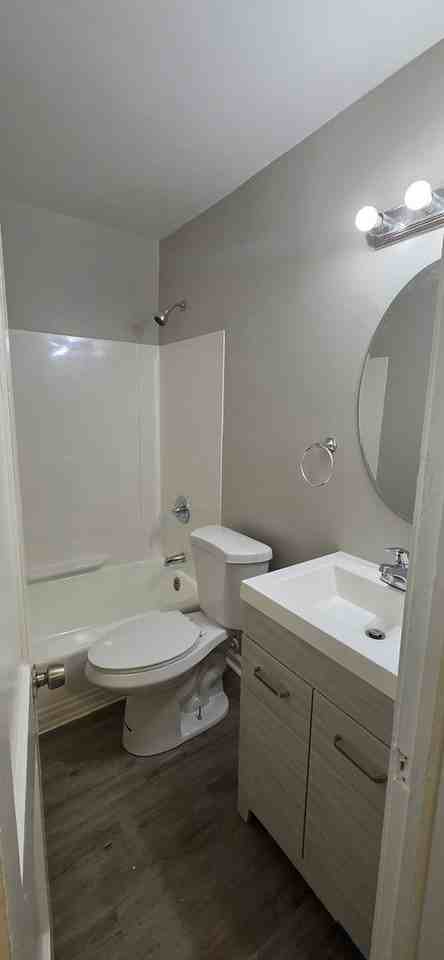 2905 Cornwall Road - Photo 4 of 11