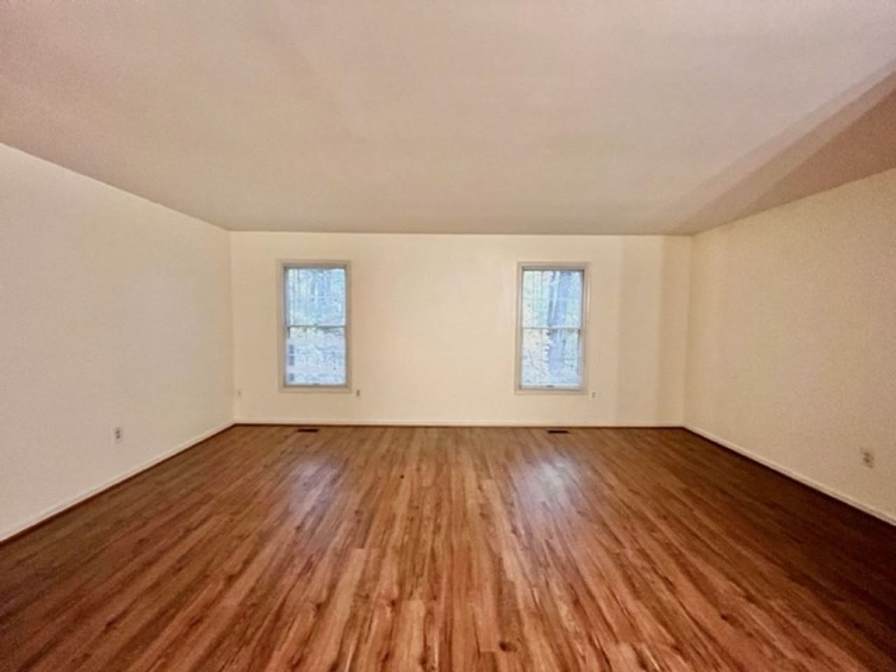 17120 Briardale Rd - Photo 6 of 30