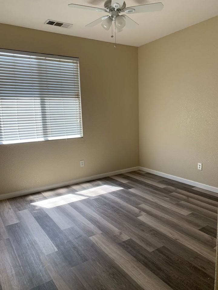 4331 W Elowin Ave - Photo 6 of 20