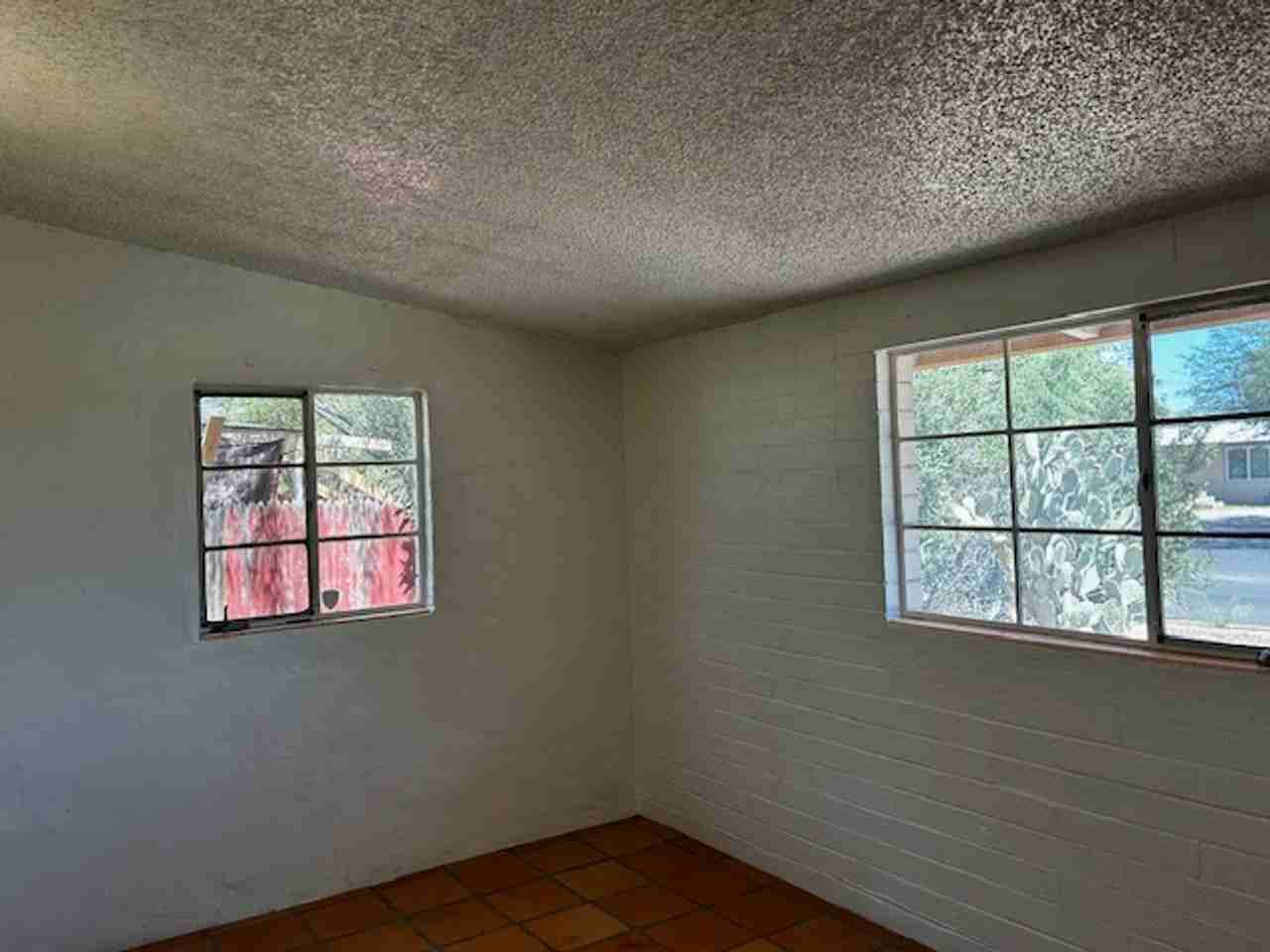 1515 N Belvedere Ave - Photo 6 of 19