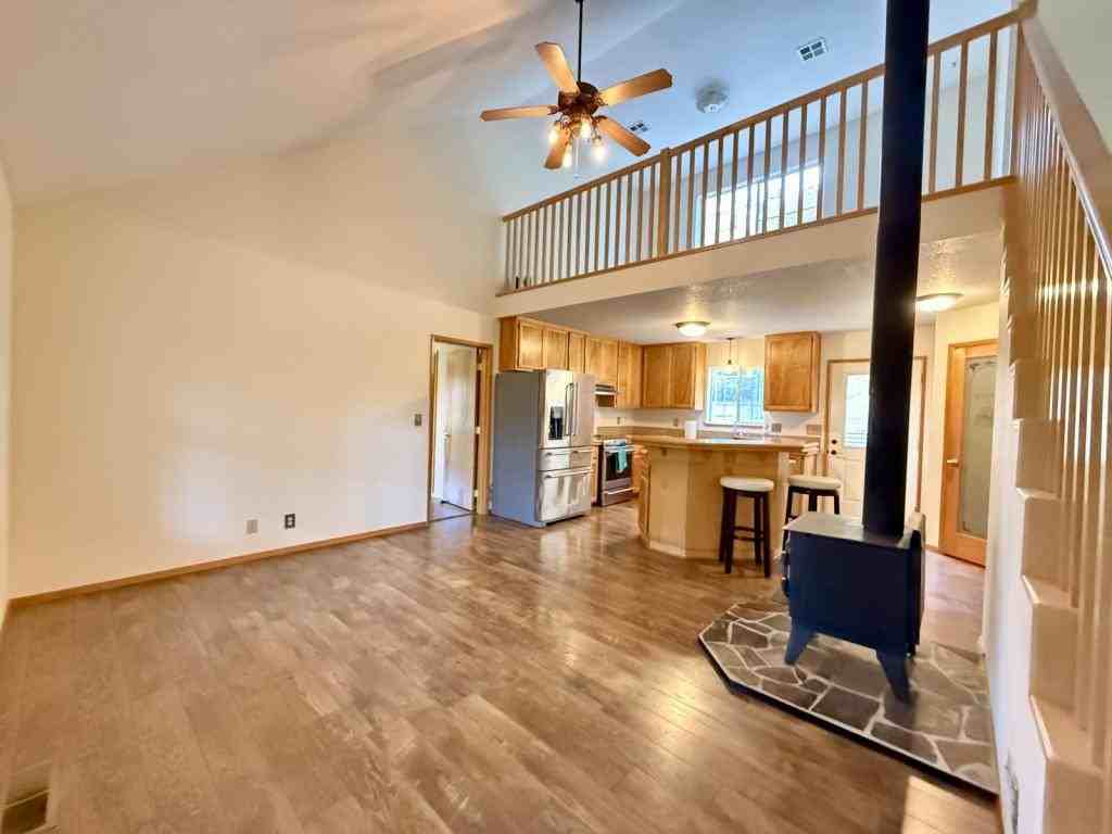 300 Colonial Dr - Photo 7 of 26