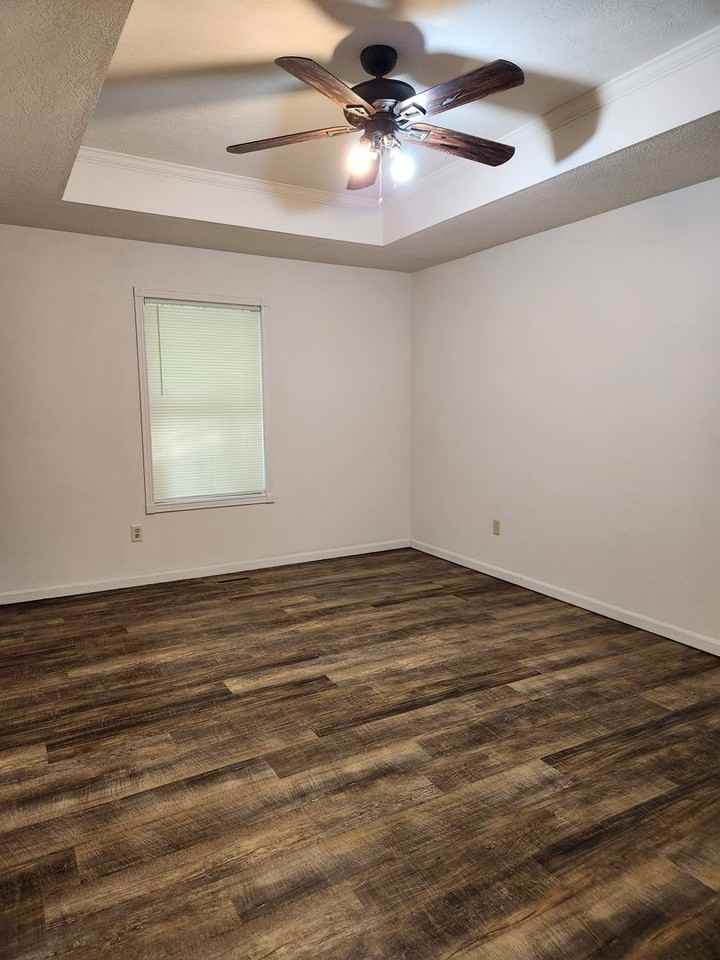 2205 W Rockwood St - Photo 5 of 8