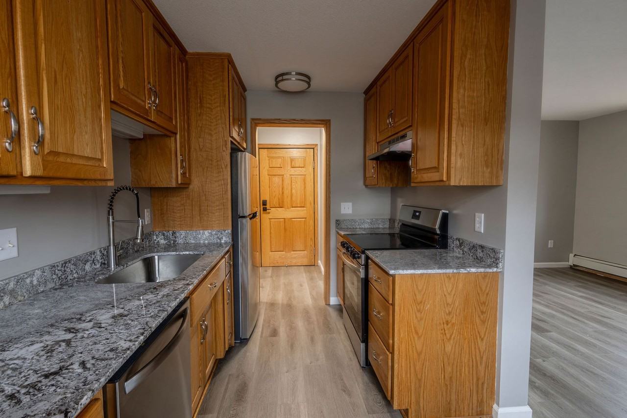 The Avery Apartments - Photo 3 of 33