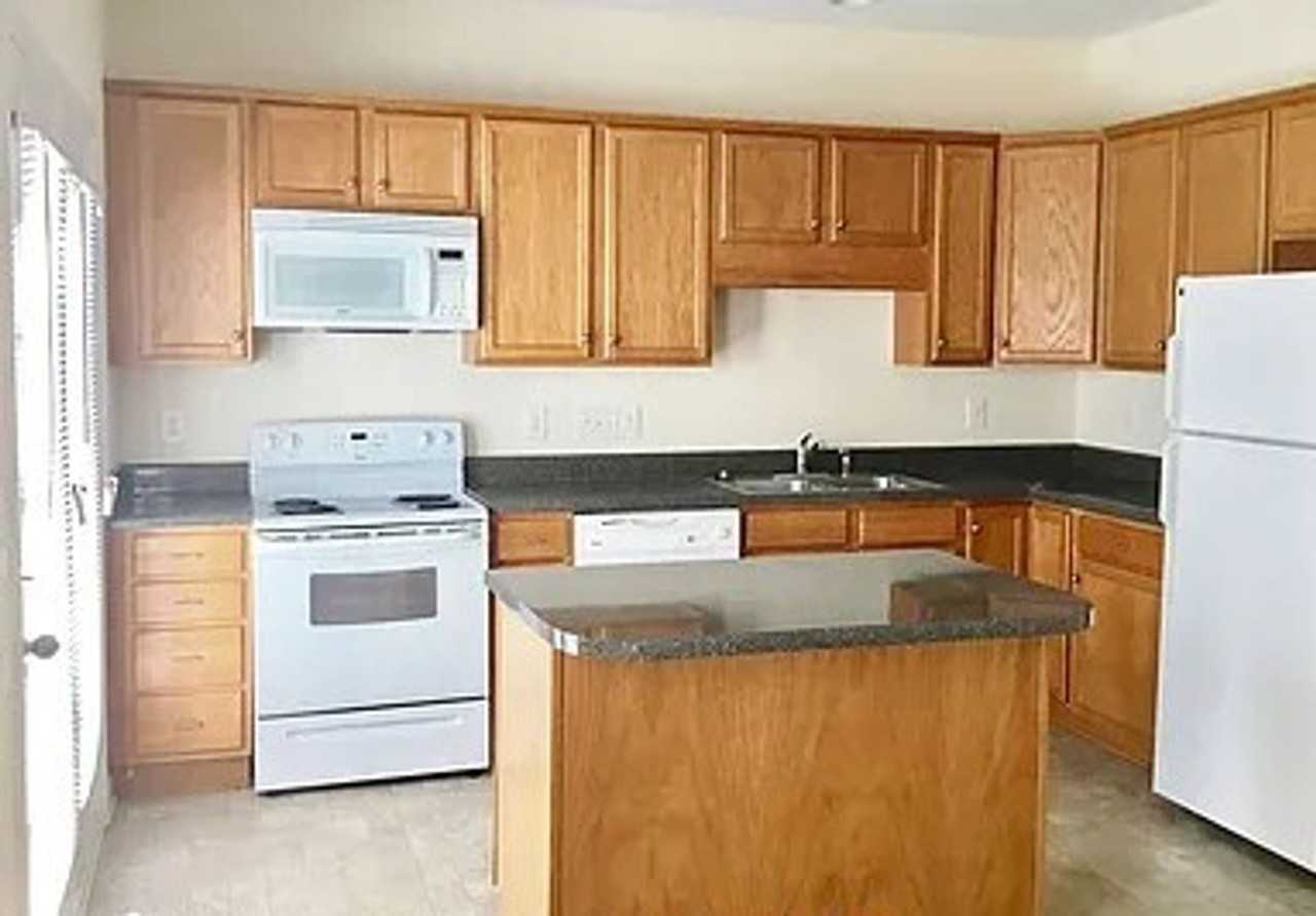 223 Township Dr - Photo 2 of 7