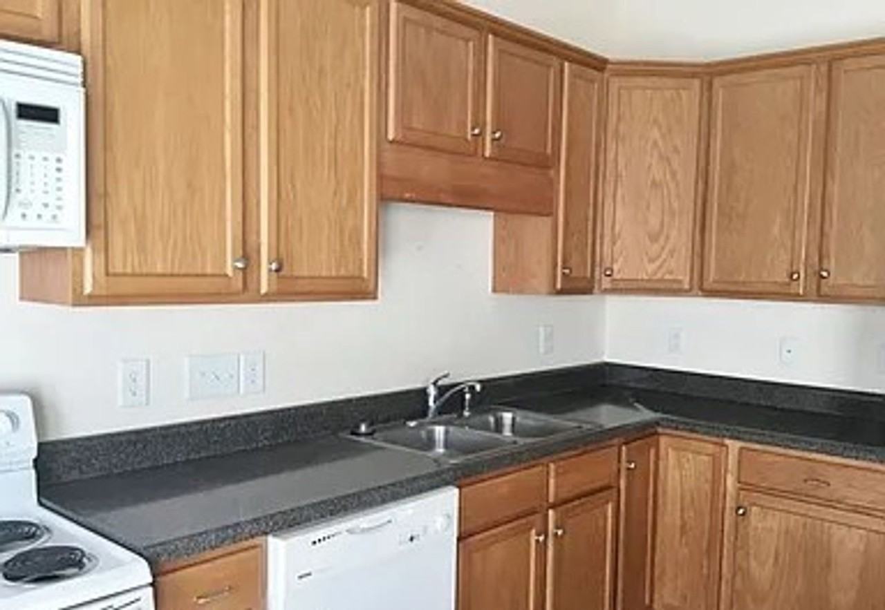 223 Township Dr - Photo 7 of 7