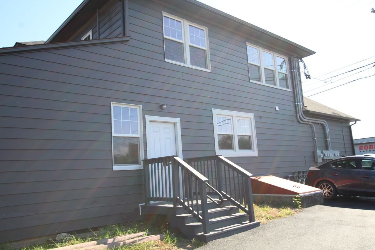 549 Albany Ave - Apts - Photo 2 of 38