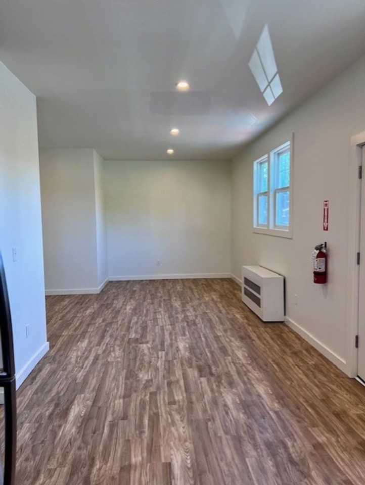 549 Albany Ave - Apts - Photo 6 of 38